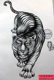 Spectacle de tatouage, recommander un croquis tatouage tigre