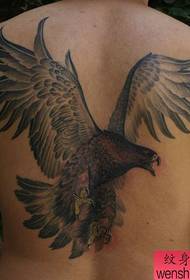 model model tatuazhi shqiponje dominuese