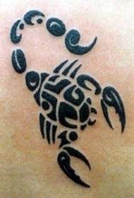 Motif de tatouage scorpion noir tribal