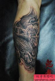 nwoke ụkwụ ewu anya squirrel squid tattoo ụkpụrụ