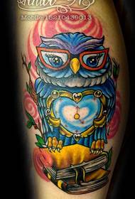 model shumë i lezetshëm i tatuazhit të owl