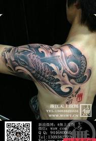 肩背到手臂流行流行的黑灰鲤鱼纹身图案