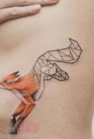 ragazze sotto il petto dipinto ad acquerello elementi geometrici tatuaggio volpe animale Immagine