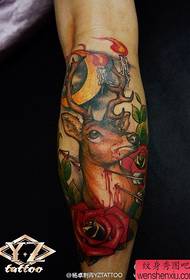 modèle populaire populaire de tatouage de cerf de jambes