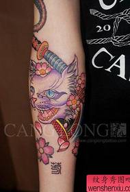 paže populární klasické tetování jedna kočka vzor