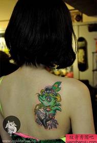 modello di tatuaggio alternativo di piccole ragazze delfino spalle