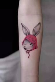 una serie di semplici tatuaggi di animali per la parte inferiore del braccio e del polpaccio
