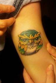 Model super tatuazh i lezetshëm i owl