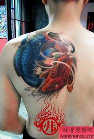 Mandlig tilbage populær pop farve blæksprutte tatoveringsmønster