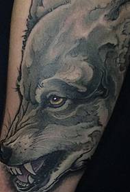 Patró de tatuatge de braç llop