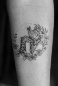 Įvairių formų žirafų tatuiruočių tatuiruotės modelis