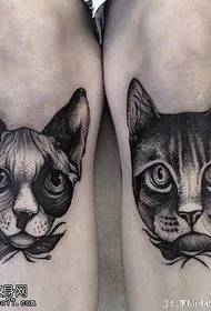 сладък модел котка и куче татуировка