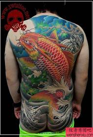 modello di tatuaggio di calamari a colori super cool dorso maschile
