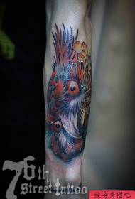 braccio classico popolare un modello di tatuaggio colorato gufo