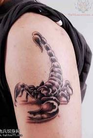 Arm gut aussehend Skorpion Tattoo Muster