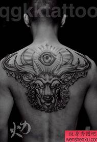 modello di tatuaggio cervo mezzo schiena posteriore maschio freddo