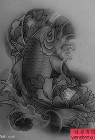 아름답게 인기있는 흑백 오징어 문신 패턴
