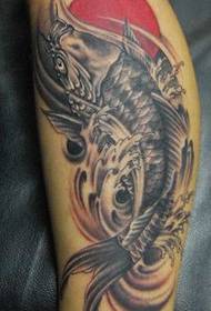классический рисунок тату кальмара для ног