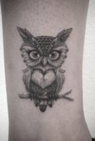 tattoo owl 9 is als een donker elf-uil tattoo-patroon