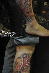 gambe maschili Modello tradizionale classico di tatuaggio di calamari