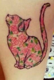 ტატულის ნიმუში kitten მრავალფეროვანი შეღებილი tattoo ან შავი kitten tattoo ნიმუში