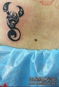 Scorpion tattoo qauv: lub duav totem tweezers tattoo qauv