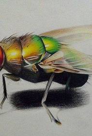Очень красивая и реалистичная татуировка с мухами