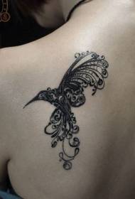 djevojka ramena totem hummingbird tetovaža uzorak