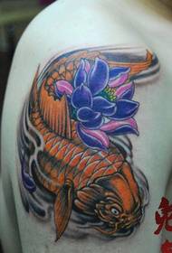 pola tato teratai loteng kanthi lengen warna