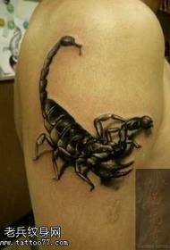 Beso eskorpioiaren tatuaje eredua