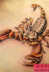 Tattoo ascensum Scorpionis ita ut exemplum: exempla figuras pectore color forcipe