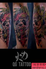 Modello tatuaggio super bello panda cool