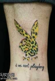 Kāju leoparda modeļa truša tetovējuma modelis