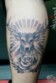 noge popularne crno-bijele jelene tetovaža uzorak