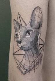 uns quants dissenys de tatuatges geomètrics d’animals de color gris negre
