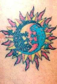 model tatuazhi me lizard dielli ngjyra