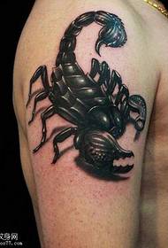 padrão de tatuagem de escorpião duro preto