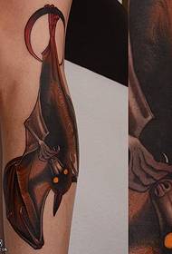 Pattern di tatuaggi di vitellu bat
