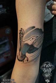 pola tato pigeon lengen