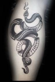 старая школа черная порванная мертвая змея татуировки