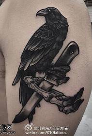 Jednostavan uzorak tetovaže vrana