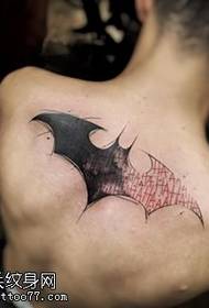 ώμος κλασικό μοτίβο τατουάζ νυχτερίδα