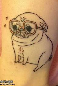腿部可爱狗狗纹身图案