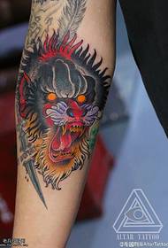 χέρι άγριο μαύρο πάνθηρα τατουάζ μοτίβο