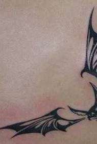 modello tatuaggio totem pipistrello posteriore