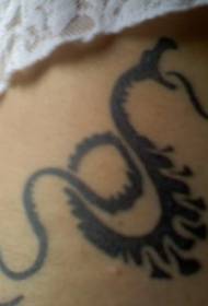 modello di tatuaggio serpente nero tribale vento