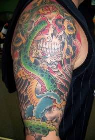 grande modello di tatuaggio color serpente e aquila