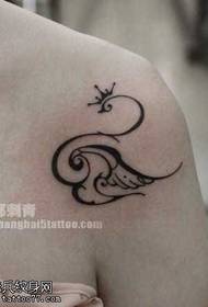 modello tatuaggio cigno totem spalla