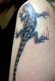 плече реалістичний реалістичний колір татуювання ящірка