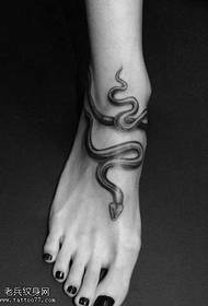 uzorak tetovaža zmija stopala